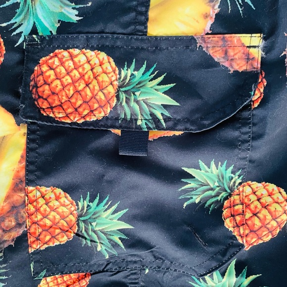The Image NWT Designer Style PINEAPPLE PRINT Swim TRUNK Shorts Large - Picture 7 of 10